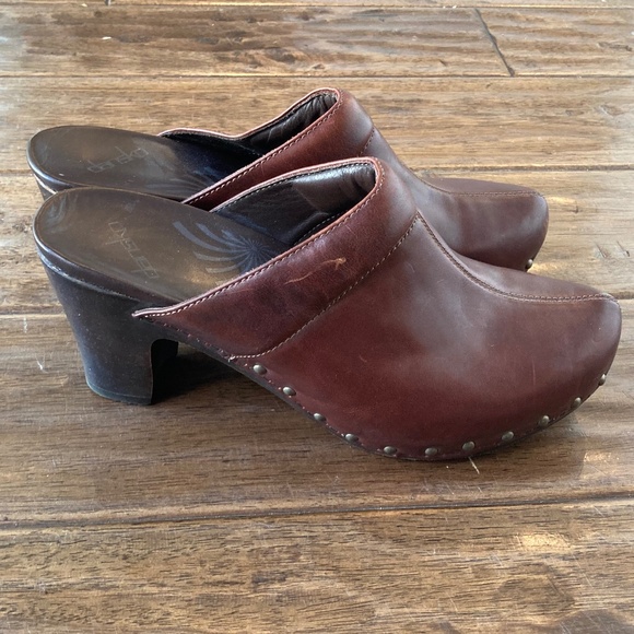 Dansko Rae Women’s Brown Leather Studded Heels Clogs Size 42 US 12 Slip On Heels - Picture 2 of 9